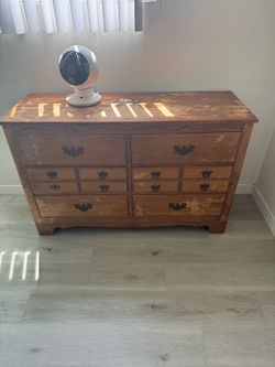 Dresser