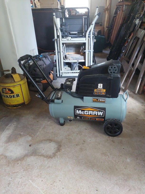 8 Gallon Air Compressor
