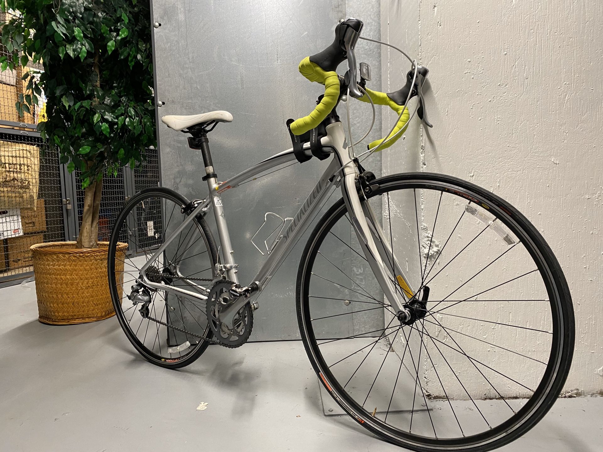 Women’s SPECIALIZED Dolce Elite Cycling bike