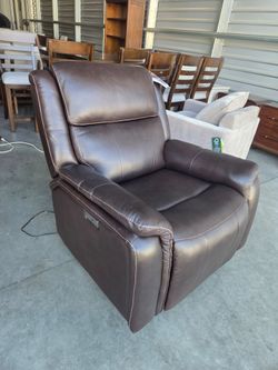 Barcalounger Bryson Leather Power Rocker Recliner with Power Adjustable Headrest