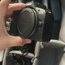 Canon R50 | Trades , Offers 
