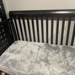 Crib With Changing Table & Mattress 