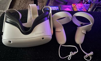 Meta Quest 2 VR Headset / Vr headset stand