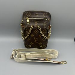 Louis Vuitton Utility Phone Sleeve 