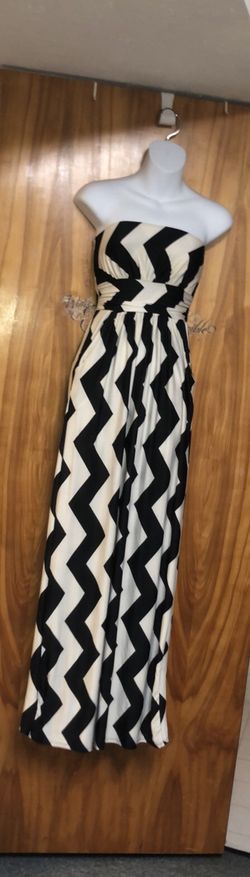 Size small black and white silky chevron print strapless maxi dress