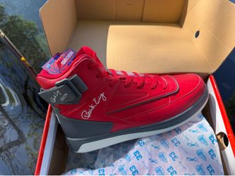 Pat Ewing size 11