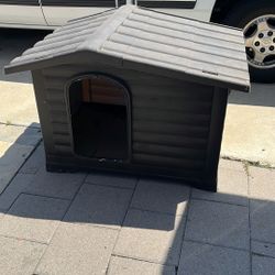 Dog House 