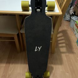 Landyachtz Longboard