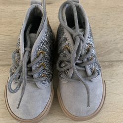 Boys Old navy shoes 13.5