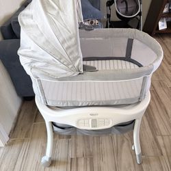 Graco  Sense2Snooze Bassinet With Cry Detection Technology 