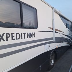 2003 Fleetwood Expedition 