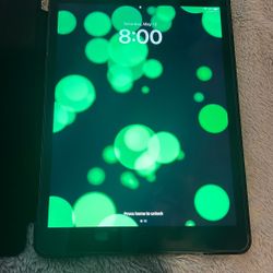 iPad Perfect Condition + Case 