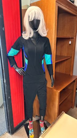 Women's 6ft Mannequin w/Black Blue Turquoise Exercise Long Sleeve Top and Pants