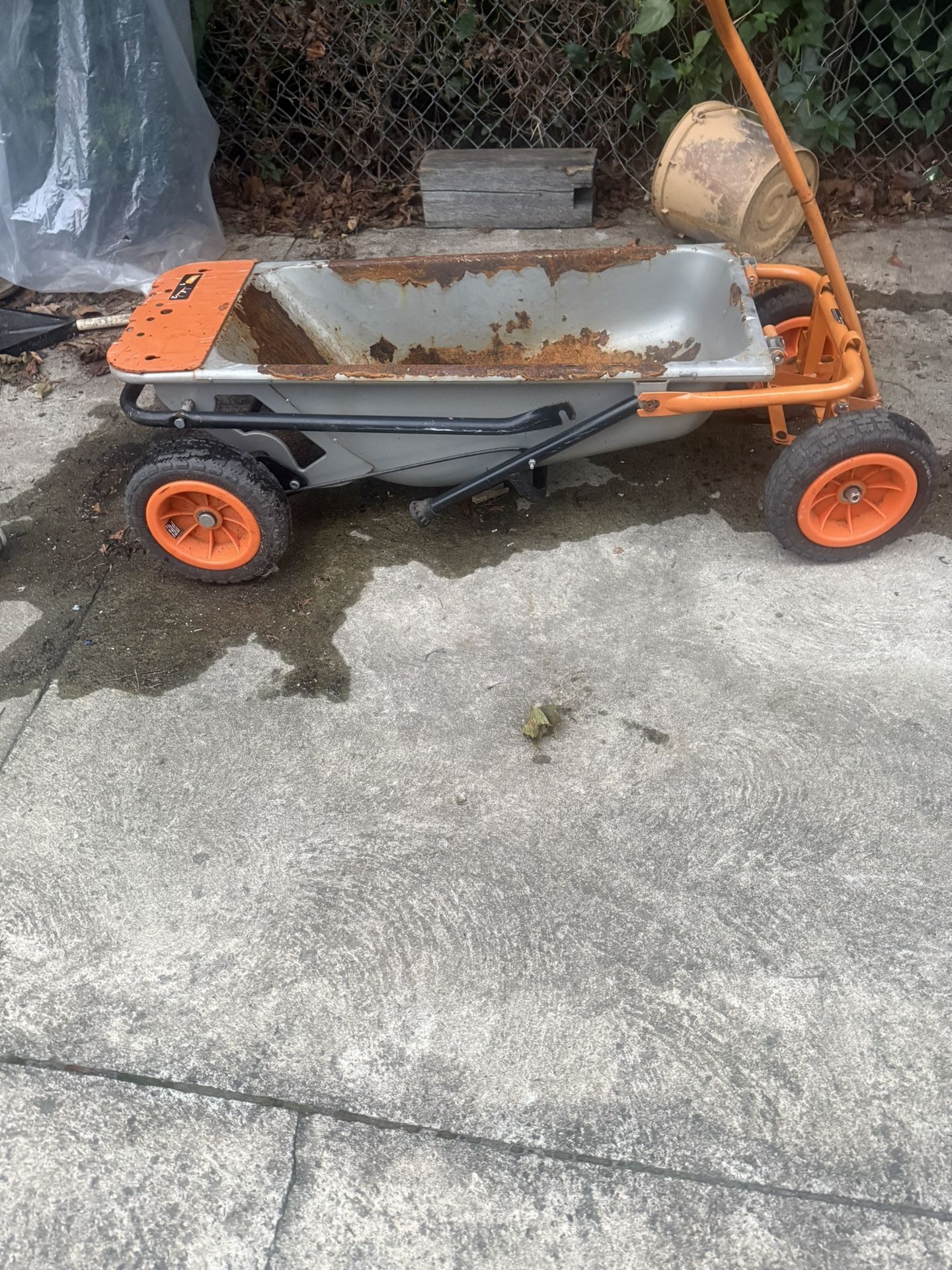 8-in-1 Wheelbarrow 
