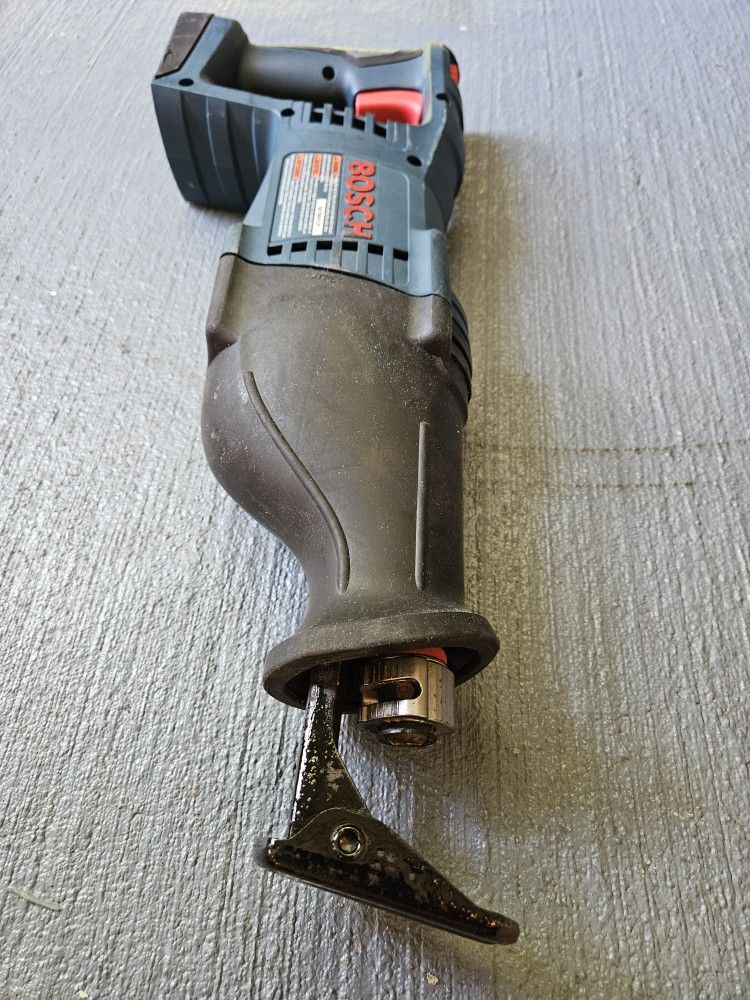Bosch 18-volt Variable Speed Cordless Reciprocating Saw
