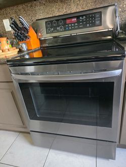 LG Stove/ Estufa