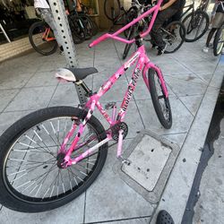 Se block flyer Pink Camo Need It Gone ASAP Trades Lmk!