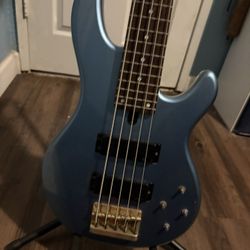 Yamaha 5 String Electric Bass BBG5S