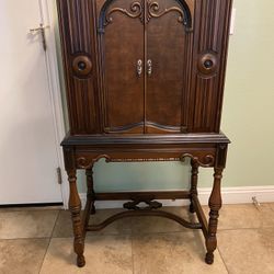 Antique Radio