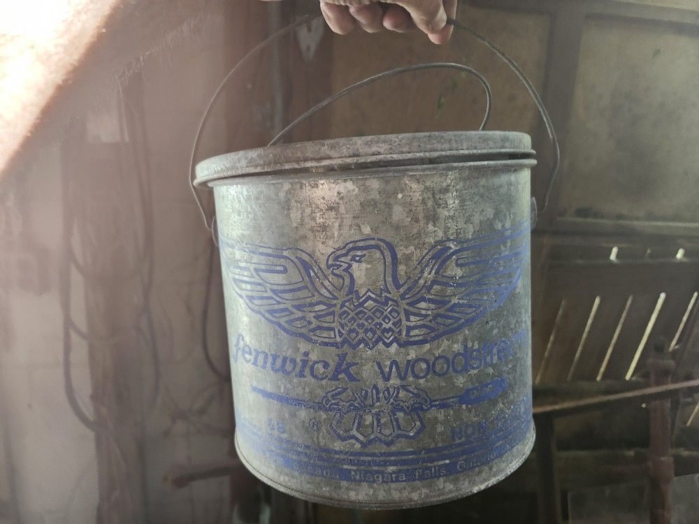 FENWICK LIVE BAIT BUCKET