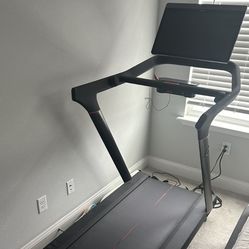 Peloton Treadmill 