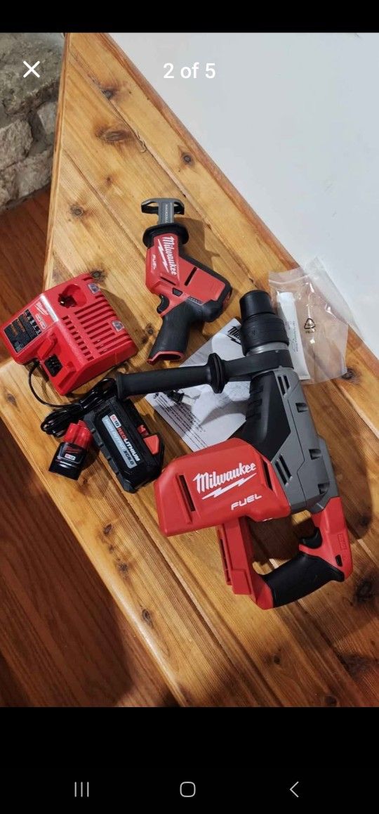 Milwaukee M18 'Fuel' 1 9/16" Rotary Hammer, M12 hackzall, Batteries, Charger
