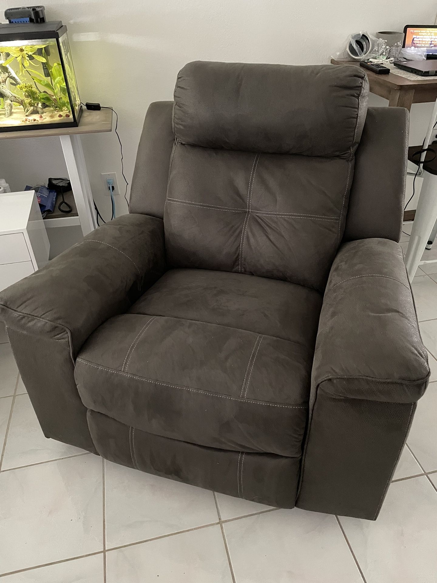 Kanes Furniture Recliner Chair 