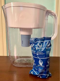 Brita 10 Cup Water Pitcher with Elite Filter Plus Extra Sealed Eite Filter
