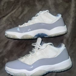 Jordan 11 Low Cool Grey 2018 Size 9.5