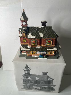 Department 56 Snow Village Christmas in the City Village Station 5438-0