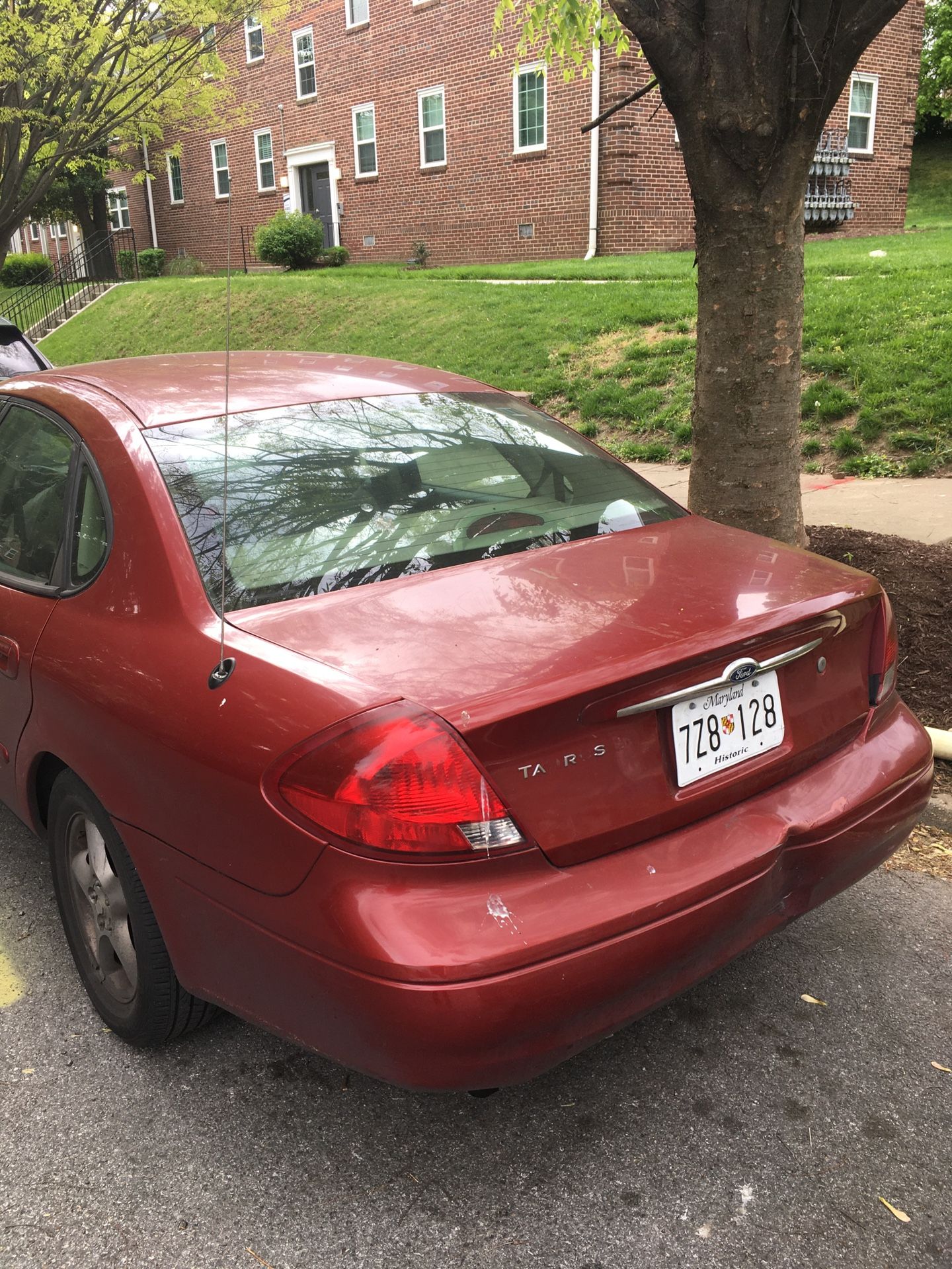 2000 Ford Taurus