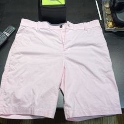 NIKE PINK GOLF SHORTS 9INCH INSEAM 34 WAIST