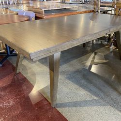 Large Tapered Leg Expanding Dining Table
