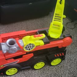 Boy Toy Firetruck Goes Up And Down 