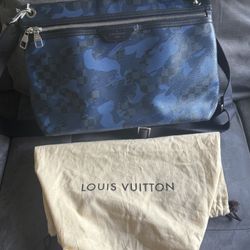 Louis Vuitton Damier Hunter Shoulder Bag! 