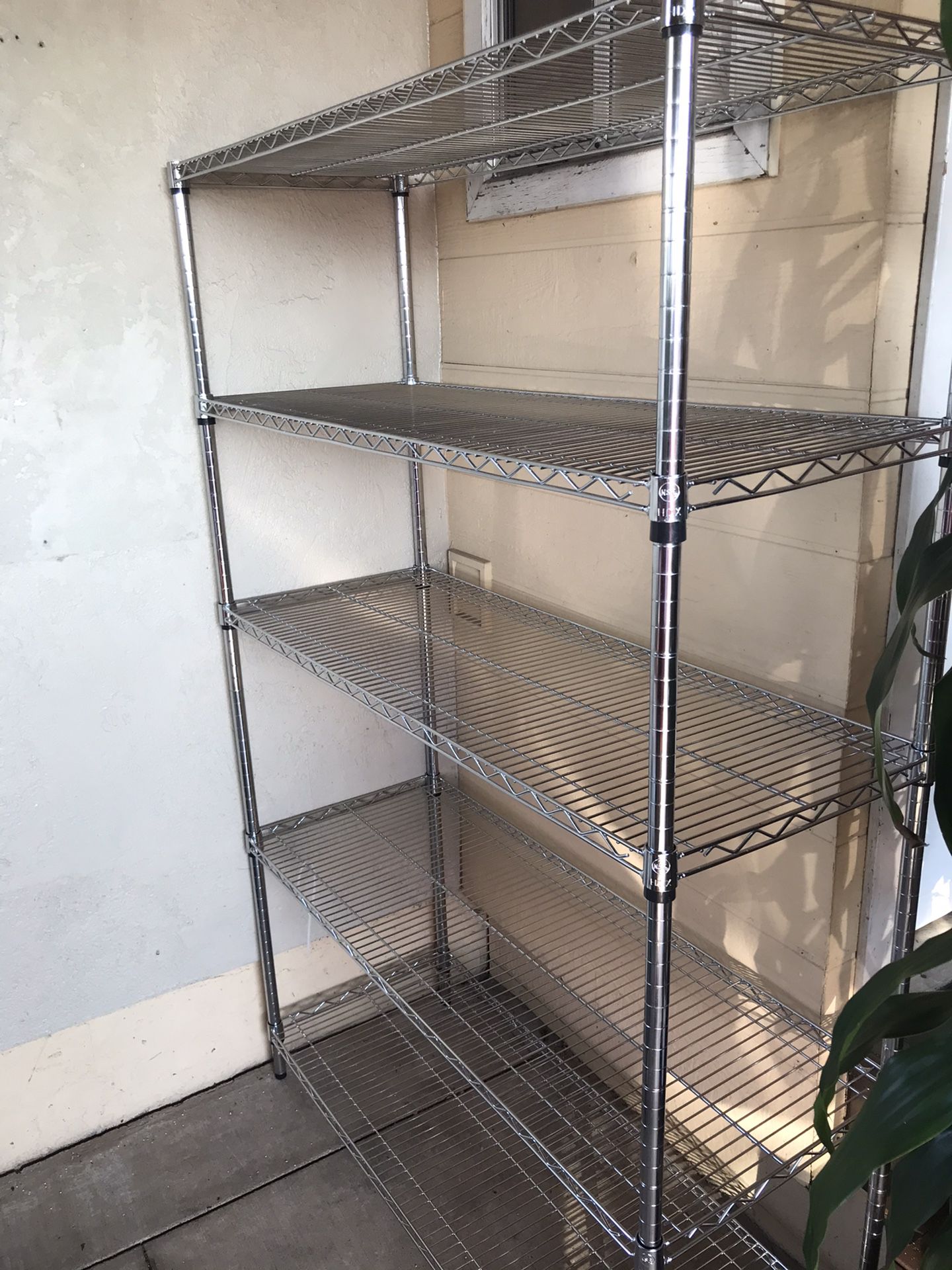 metal shelves, (new)