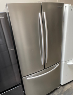 Deal: Samsung 36" French Door Refrigerator – Stainless, Clean