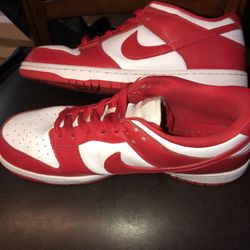 White/university Red Nike Dunk Low Retro