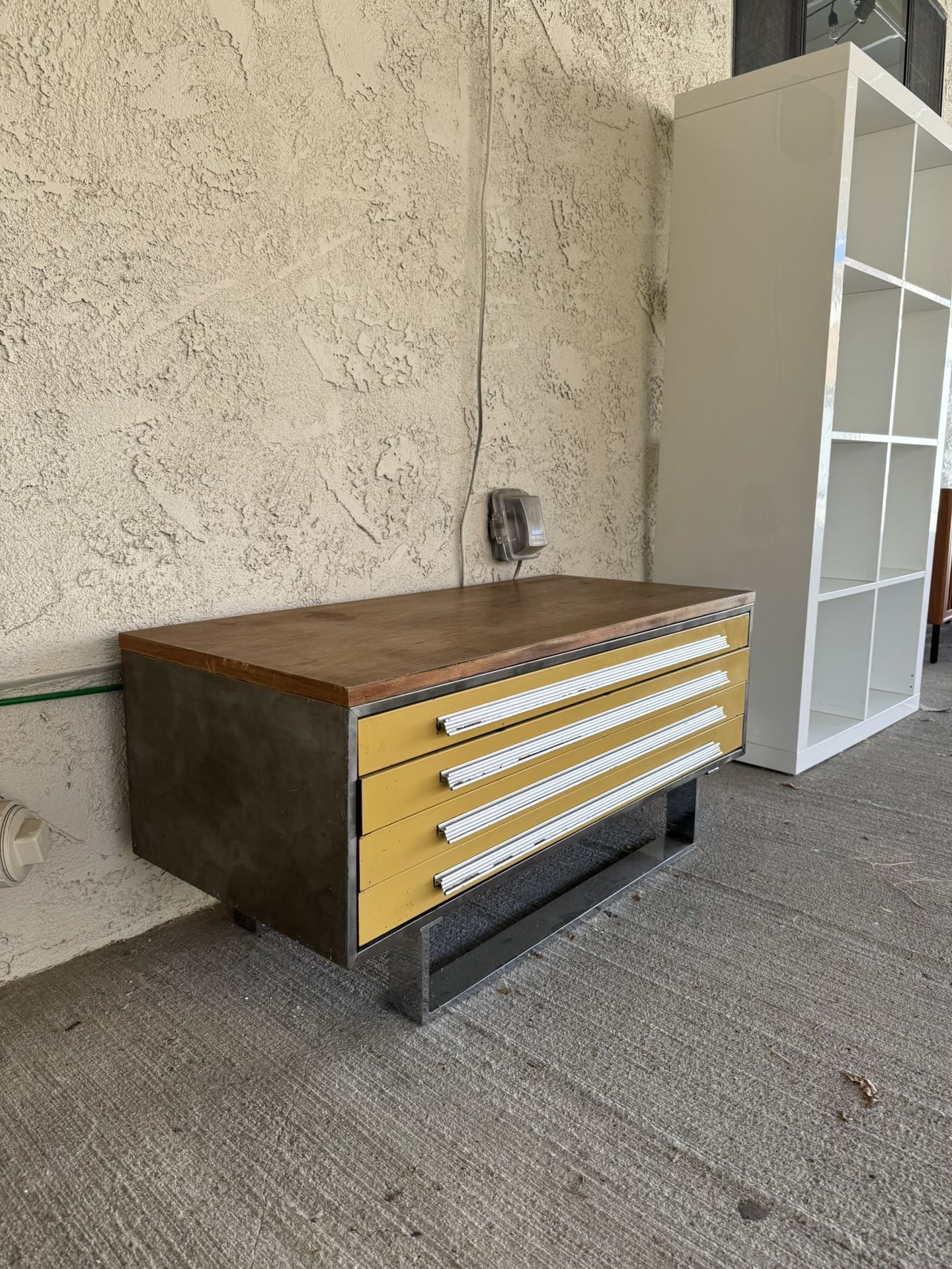 Vintage Console or Coffee Table w/ Drawers