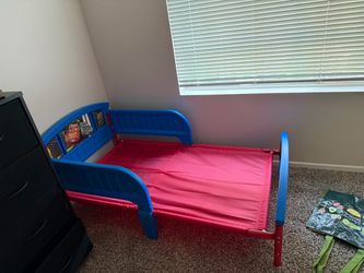 Toddler bed