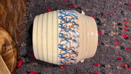 Stoneware Sponge ware Crock