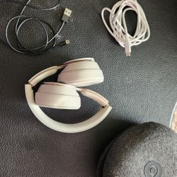 Beats Solo Pro- Rosegold