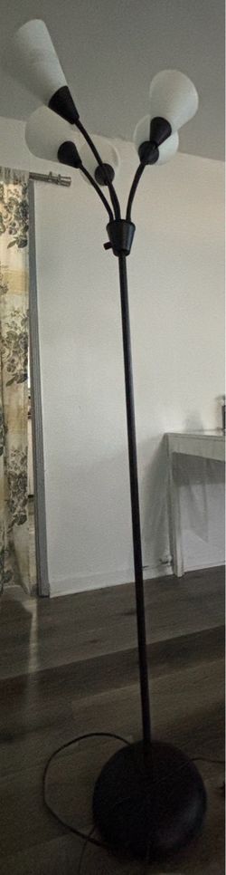 Lámpara de piso