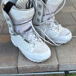 Thirty Two Snowboard Boots - Size 10.5