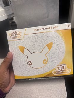 Pokemon 30th celebration etb