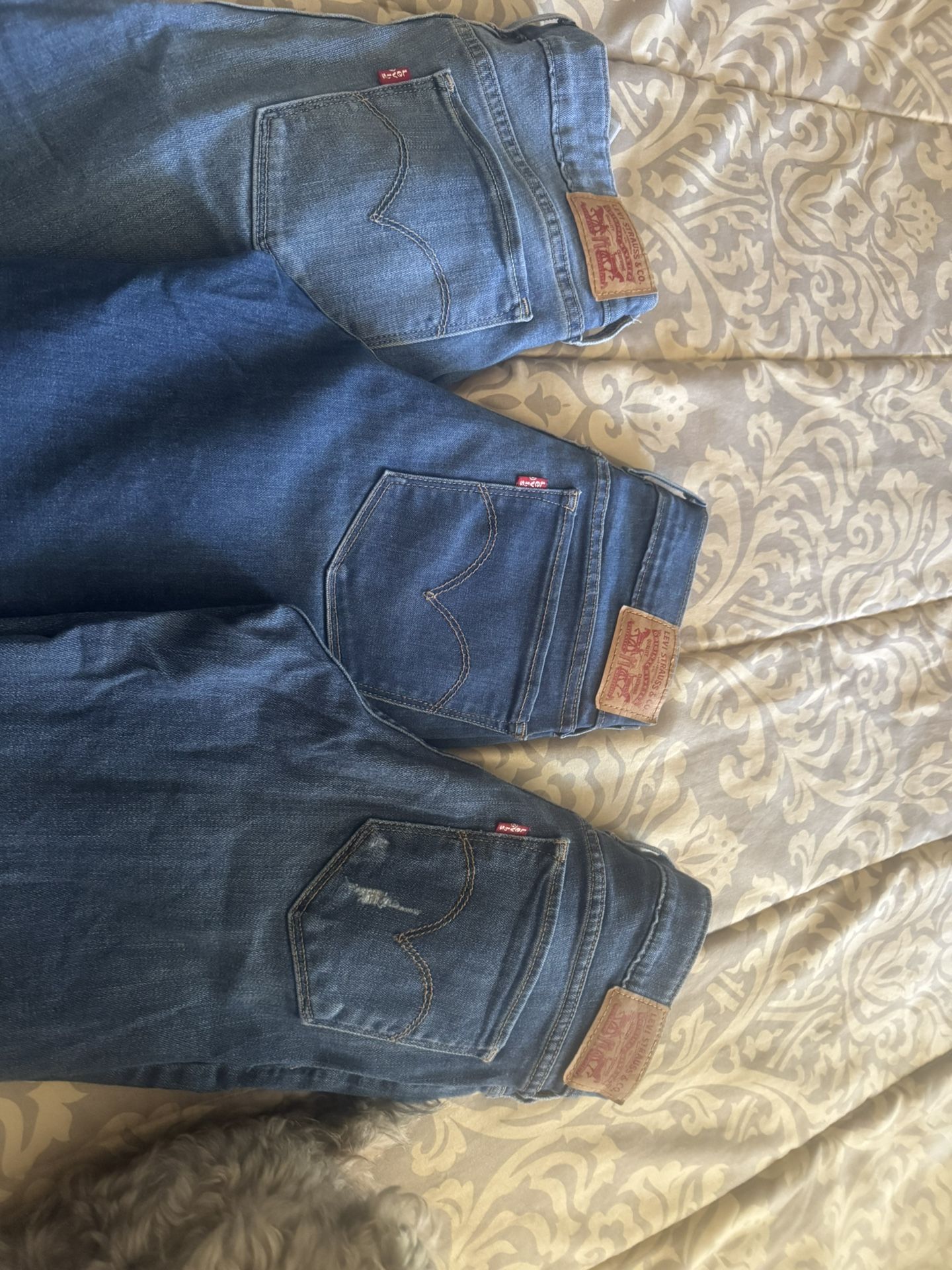 womens levis
