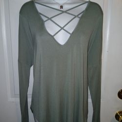 F21 Size 2X Longsleeve 