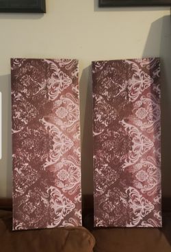 2 purple pic frame decoration