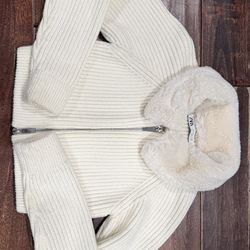 Knit sweater zip cardigan with faux fur collar