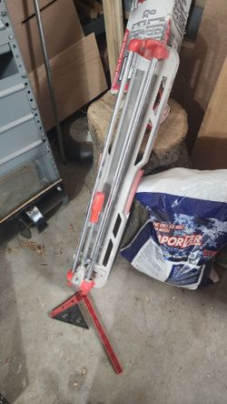 Professional Tile Cutter 24in